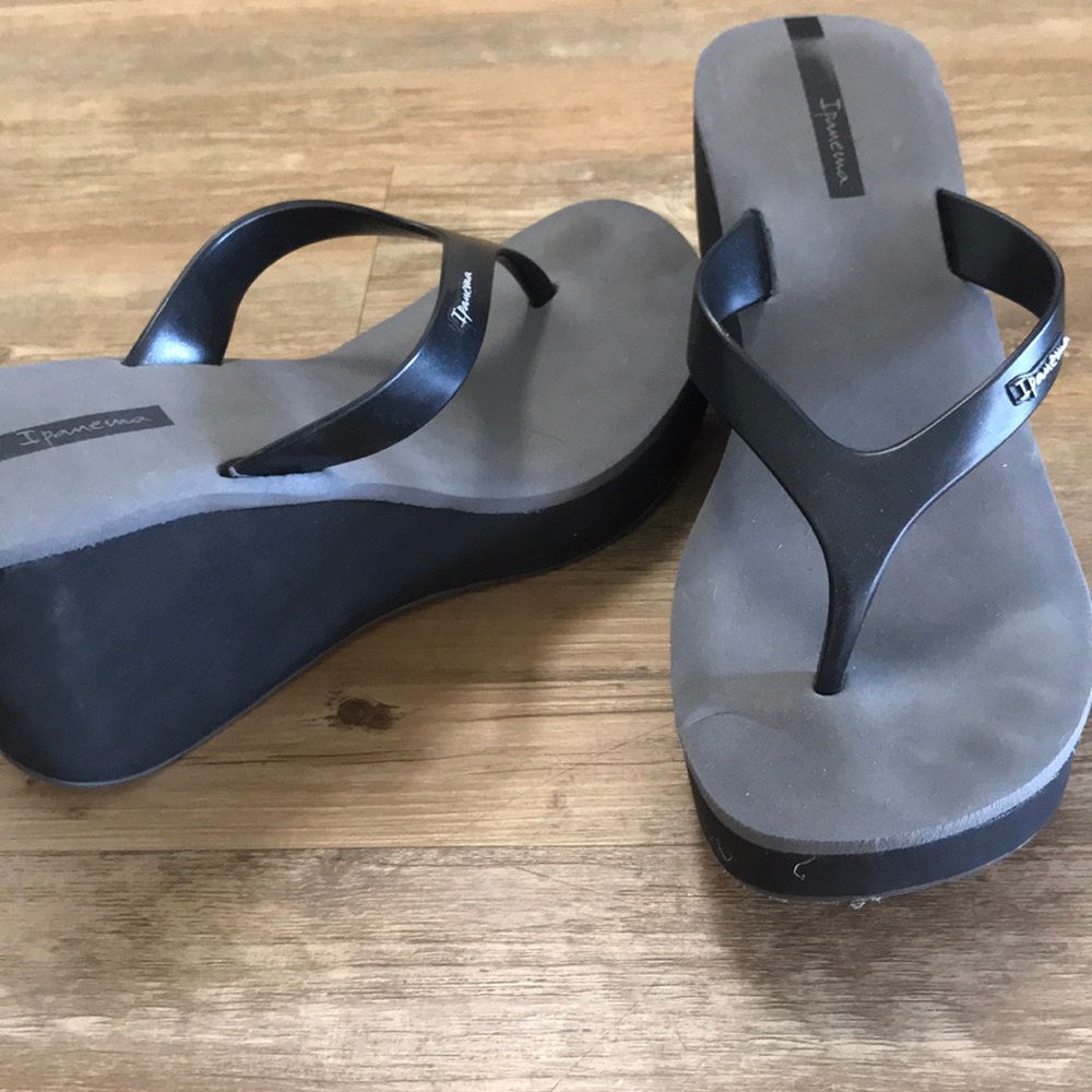 Ipanema Wedged Sandals. Size 9